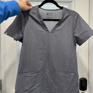 Figs Ladies Small Gray Scrub Top